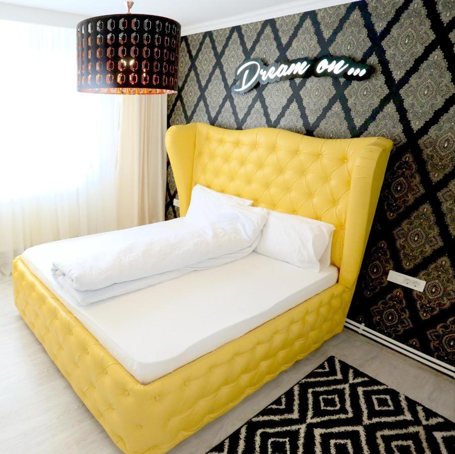 Soho Apartment Near Ceronav Galati  Ngoại thất bức ảnh