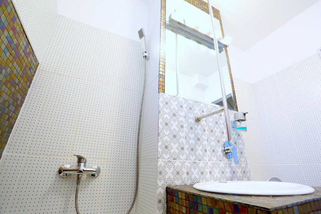 Soho Apartment Near Ceronav Galati  Ngoại thất bức ảnh