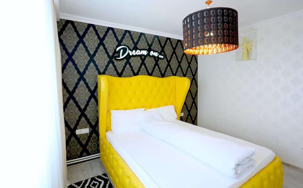 Soho Apartment Near Ceronav Galati  Ngoại thất bức ảnh
